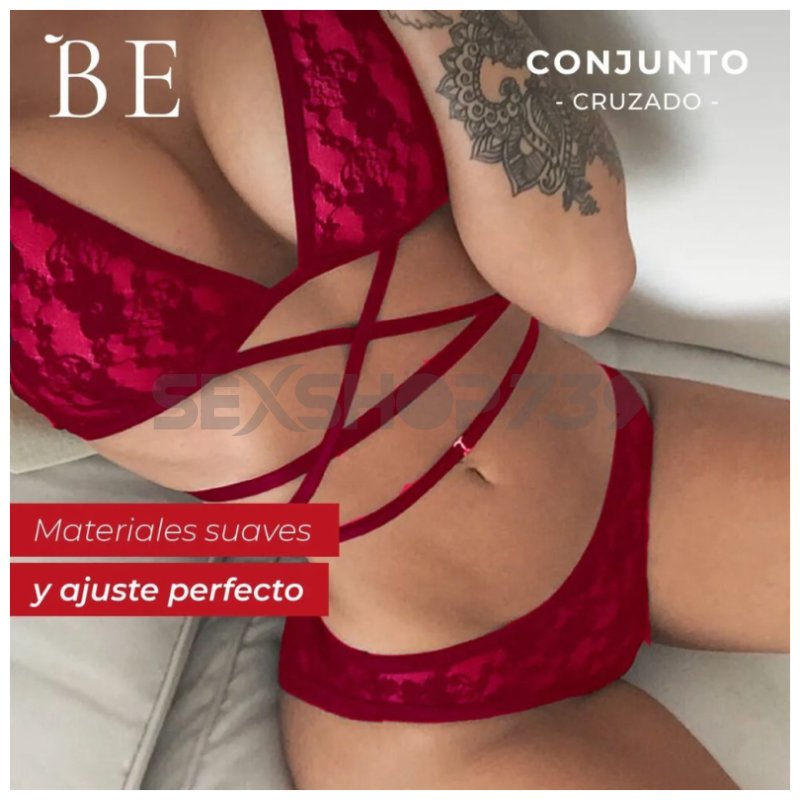 CONJUNTO ENCAJE ARNES CRUZADO EN EL APDOMEN